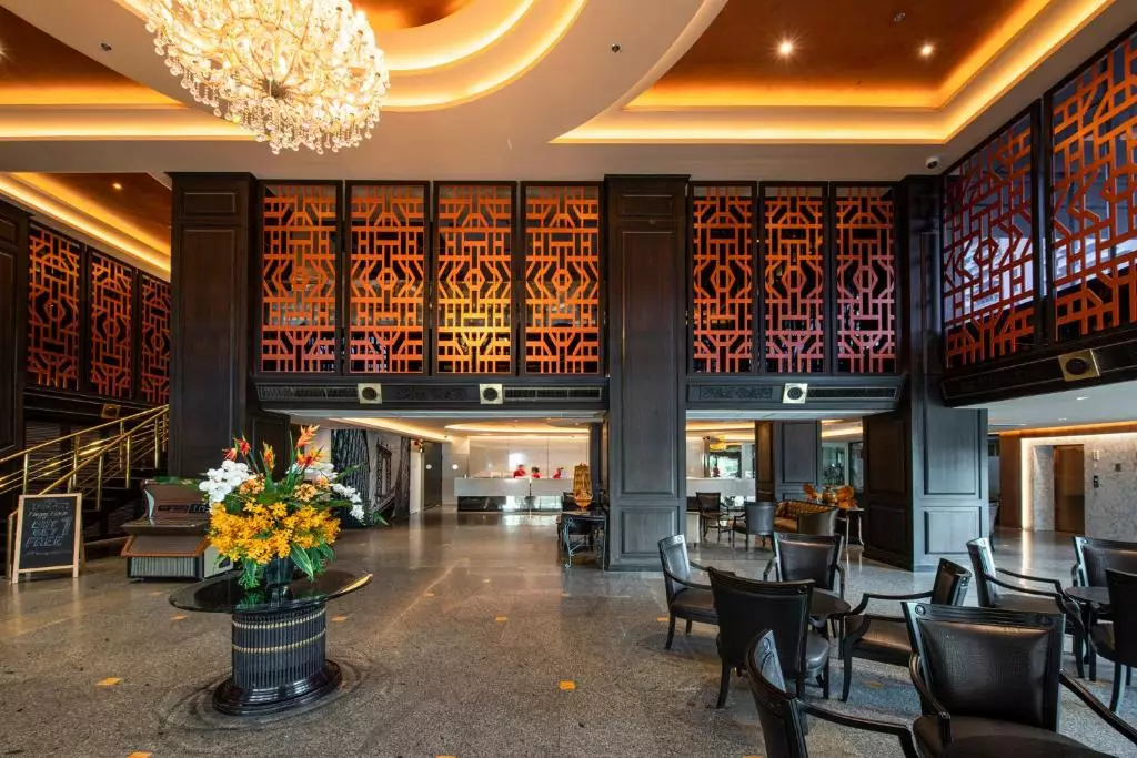 Manhattan Hotel Bangkok